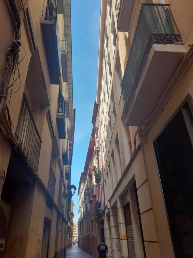 Apartamento Centrico "El Rubi Del Pilar" Apartment Zaragoza Bagian luar foto